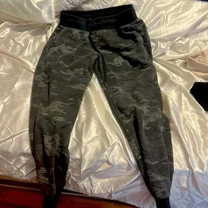 Camo sweats. Great for everything 💕